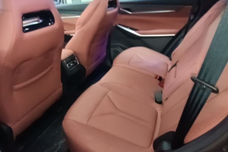 Used CHANGAN CS75 PLUS 2026 Model, Smart Champion Edition 1.5T New Blue Whale Smart Navigation Version Left Rear Seat