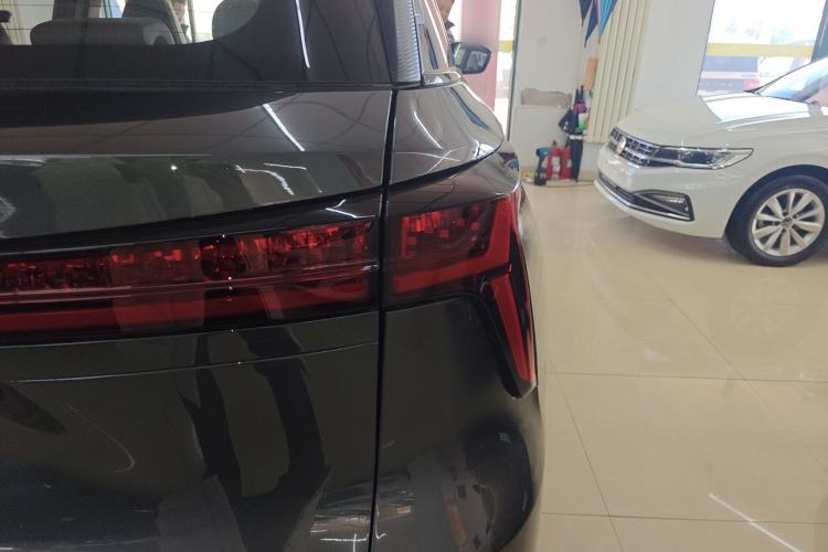 Used CHANGAN CS75 PLUS 2026 Model, Smart Champion Edition 1.5T New Blue Whale Smart Navigation Version Right Rear Taillight