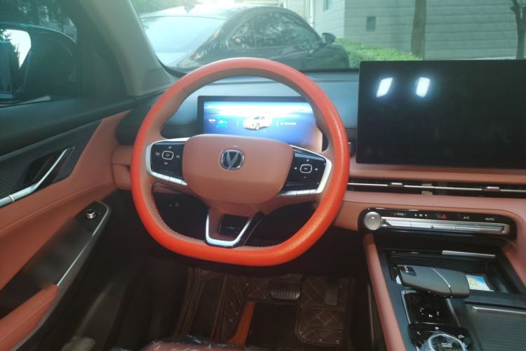 Used CHANGAN CS75 PLUS 2026 Model, Smart Champion Edition 1.5T New Blue Whale Smart Leading Version Steering Wheel