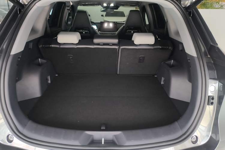 Used CHANGAN CS75 PLUS 2026 Model, Smart Champion Edition 1.5T New Blue Whale Smart Navigation Version Trunk