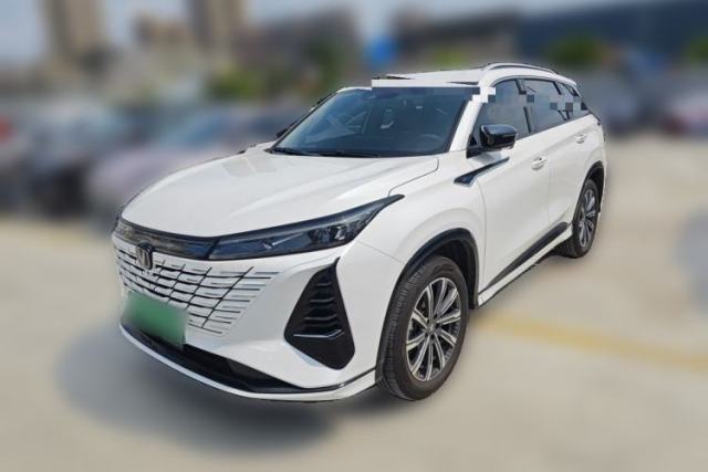 CHANGAN CS75 PLUS 2026 Model, Smart Champion Edition 1.5T New Blue Whale Smart Navigation Version d’occasion