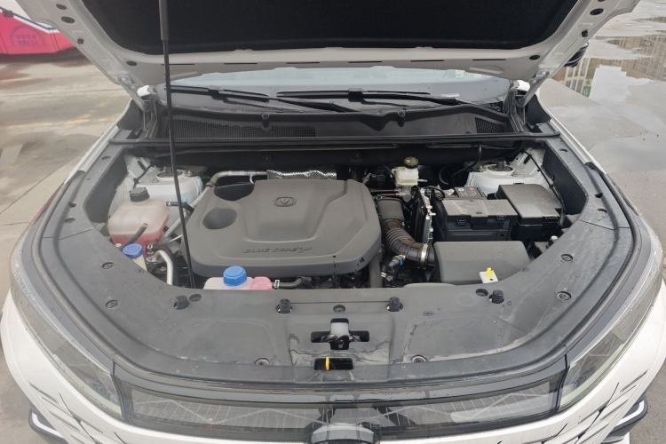 Used CHANGAN CS75 PLUS 2026 Model, Smart Champion Edition 1.5T New Blue Whale Smart Navigation Version Engine Bay