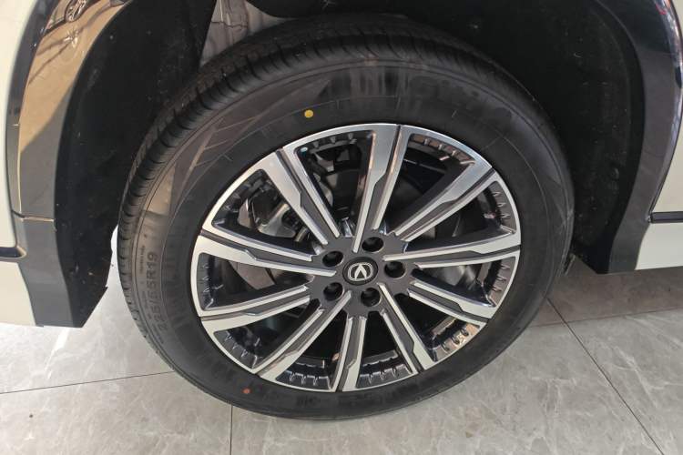 Used CHANGAN CS75 PLUS 2026 Model, Smart Champion Edition 1.5T New Blue Whale Smart Navigation Version Exterior 5