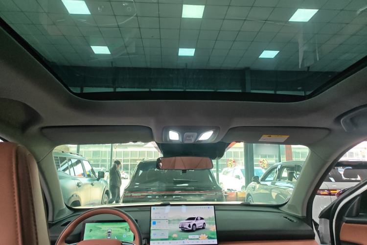Used CHANGAN CS75 PLUS 2026 Model, Smart Champion Edition 1.5T New Blue Whale Smart Navigation Version Headliner