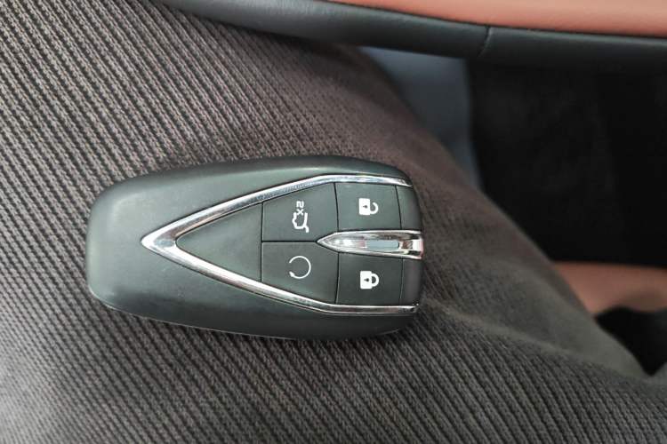 Used CHANGAN CS75 PLUS 2026 Model, Smart Champion Edition 1.5T New Blue Whale Smart Navigation Version Interior 1