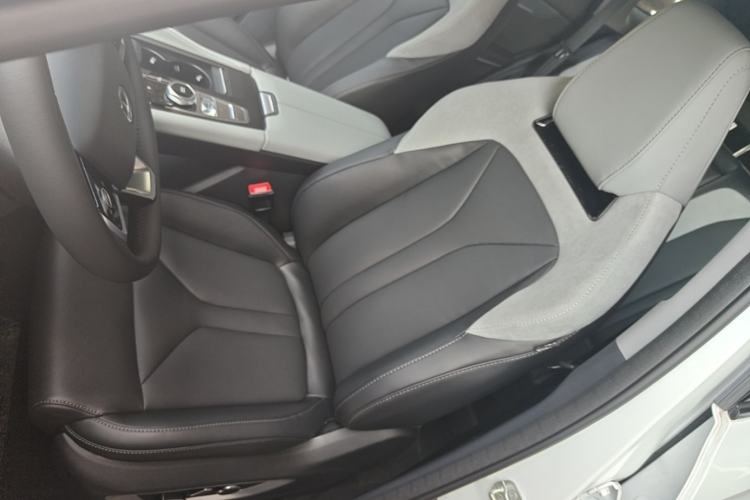 Used CHANGAN CS75 PLUS 2026 Model, Smart Champion Edition 1.5T New Blue Whale Smart Navigation Version Left Front Seat
