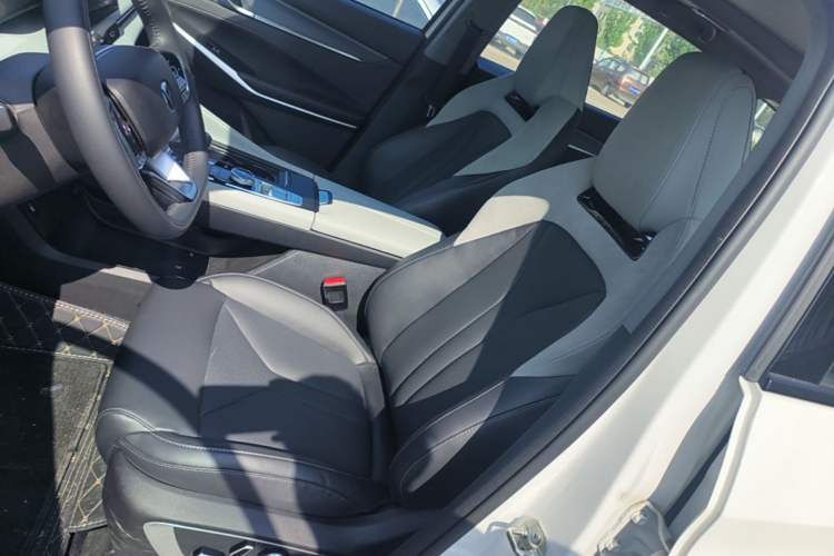 Used CHANGAN CS75 PLUS 2026 Model, Smart Champion Edition 1.5T New Blue Whale Smart Navigation Version Left Front Seat