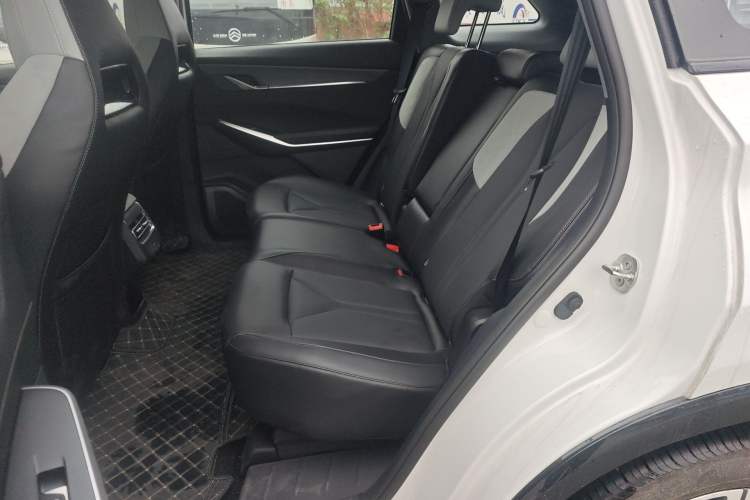 Used CHANGAN CS75 PLUS 2026 Model, Smart Champion Edition 1.5T New Blue Whale Smart Navigation Version Left Rear Seat