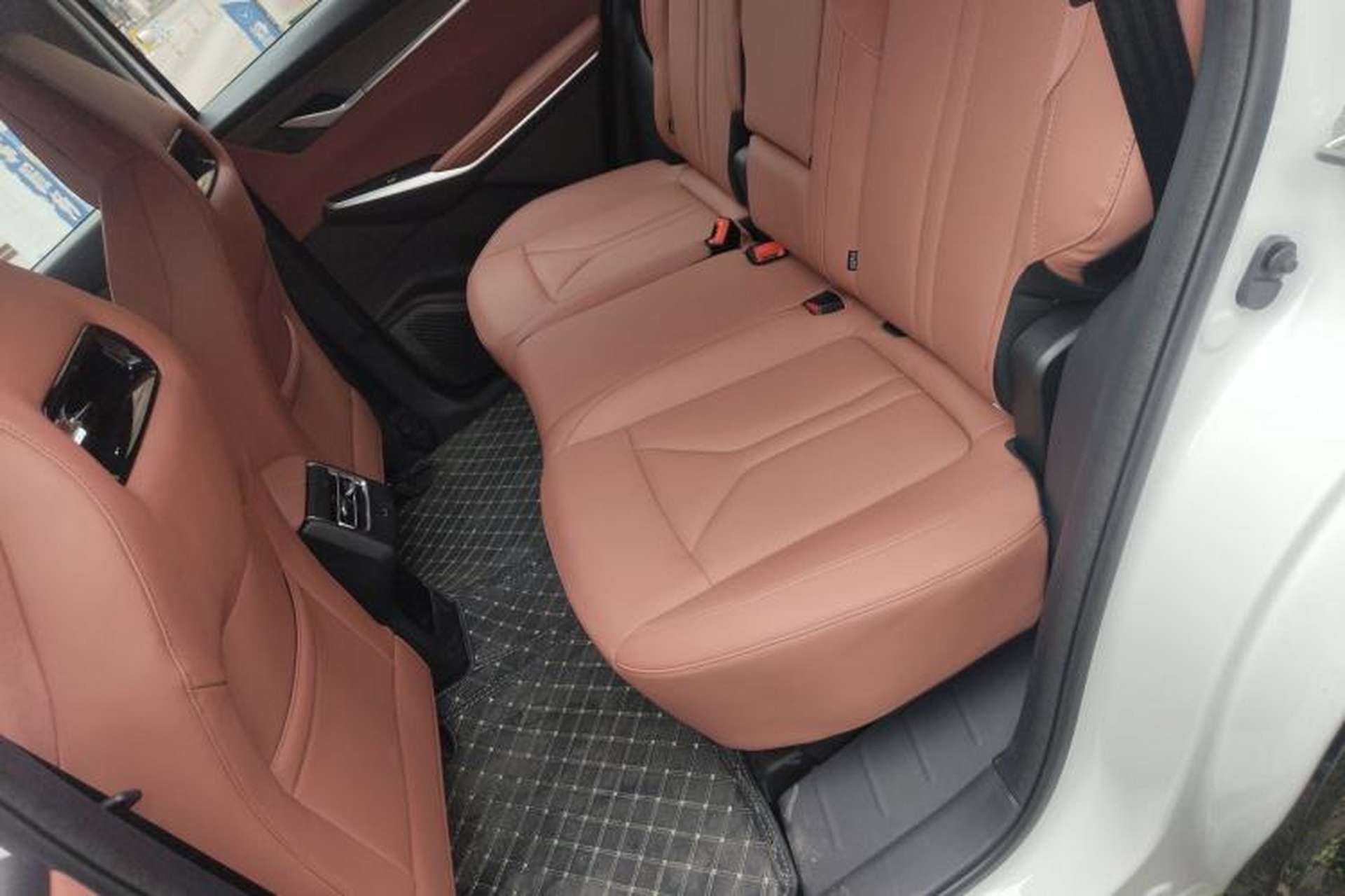 Used CHANGAN CS75 PLUS 2026 Model, Smart Champion Edition 1.5T New Blue Whale Smart Navigation Version Left Rear Seat