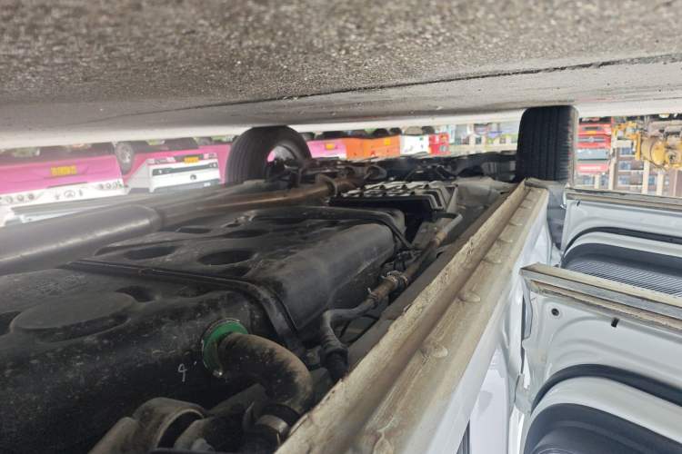 Used CHANGAN CS75 PLUS 2026 Model, Smart Champion Edition 1.5T New Blue Whale Smart Navigation Version Left Side Sill