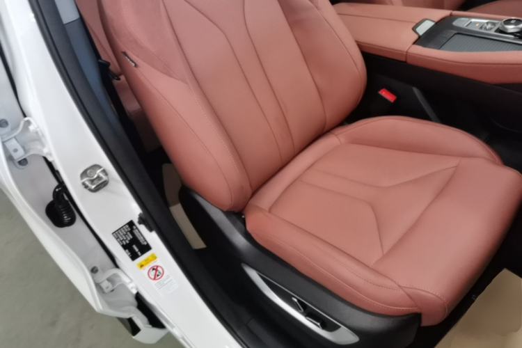 Used CHANGAN CS75 PLUS 2026 Model, Smart Champion Edition 1.5T New Blue Whale Smart Navigation Version Right Front Seat