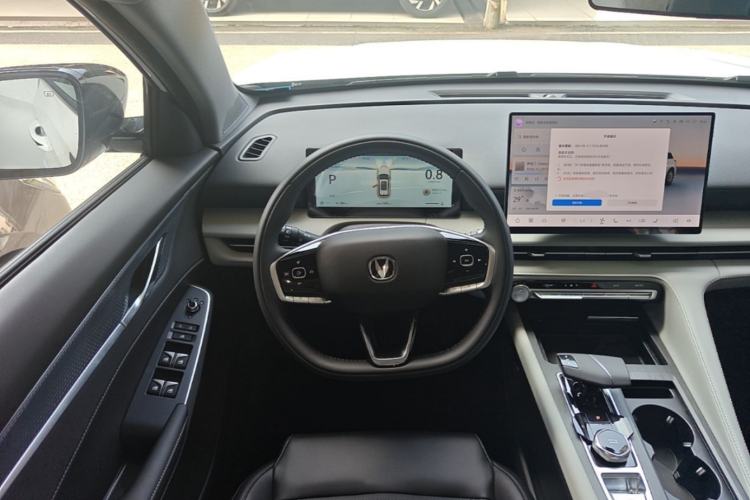 Used CHANGAN CS75 PLUS 2026 Model, Smart Champion Edition 1.5T New Blue Whale Smart Navigation Version Steering Wheel
