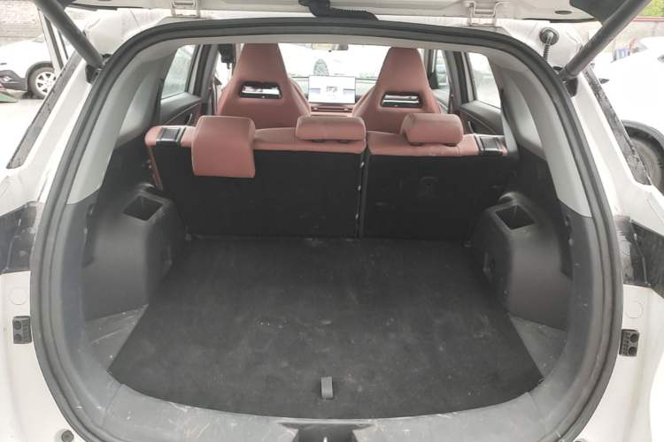 Used CHANGAN CS75 PLUS 2026 Model, Smart Champion Edition 1.5T New Blue Whale Smart Navigation Version Trunk