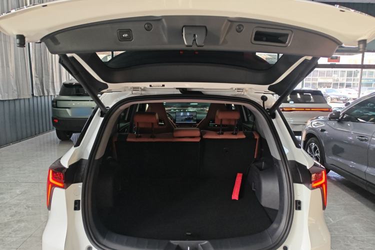 Used CHANGAN CS75 PLUS 2026 Model, Smart Champion Edition 1.5T New Blue Whale Smart Navigation Version Trunk