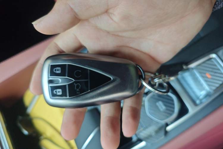 Used CHANGAN CS75 PLUS 2026 Model, Smart Champion Edition 1.5T New Blue Whale Smart Leading Version Vehicle Key