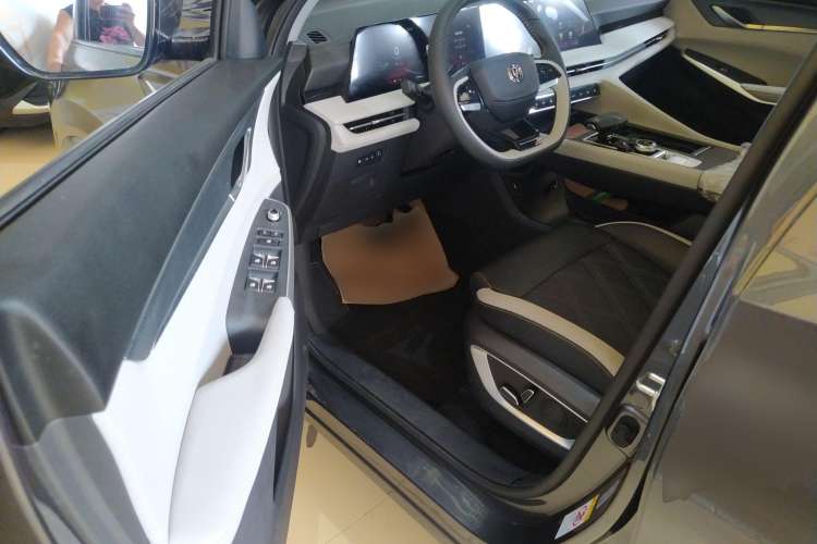Used CHANGAN CS75 PLUS iDD 2023 ZhiDian iDD Smart Leading Model Driver Seat