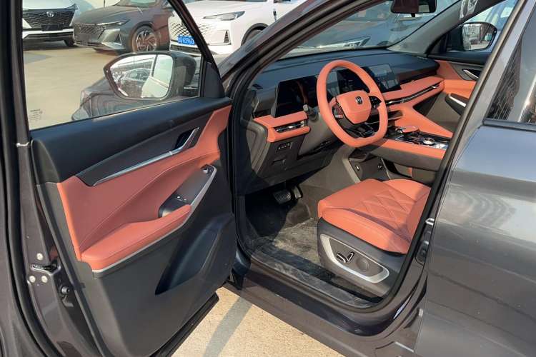 Used CHANGAN CS75 PLUS iDD 2023 ZhiDian iDD Smart Leading Model Driver Seat