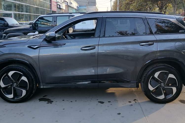 Used CHANGAN CS75 PLUS iDD 2023 ZhiDian iDD Smart Leading Model Exterior 3