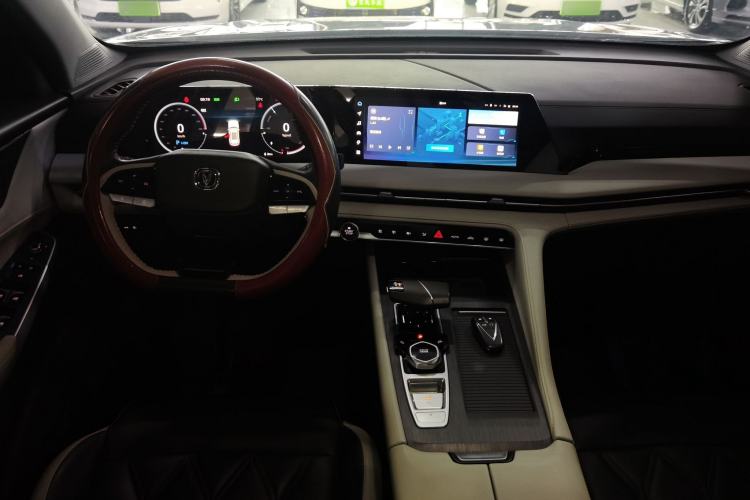 Used CHANGAN CS75 PLUS iDD 2023 ZhiDian iDD Smart Leading Model Interior 3
