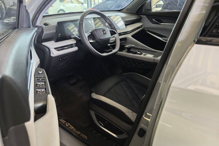 Used CHANGAN CS75 PLUS iDD 2023 ZhiDian iDD Smart Leading Model Interior 3