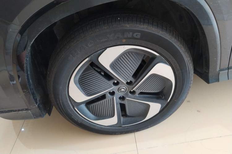 Used CHANGAN CS75 PLUS iDD 2023 ZhiDian iDD Smart Leading Model Left Front Wheel Hub