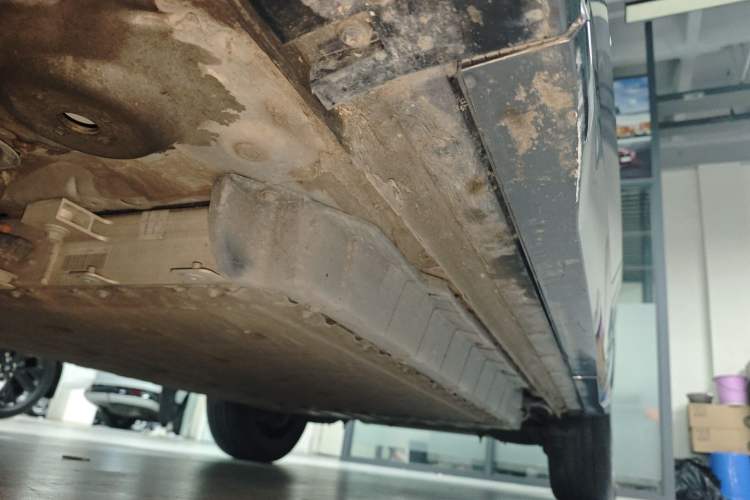 Used CHANGAN CS75 PLUS iDD 2023 ZhiDian iDD Smart Leading Model Left Side Sill