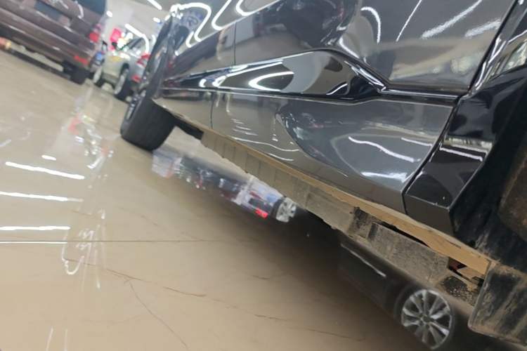 Used CHANGAN CS75 PLUS iDD 2023 ZhiDian iDD Smart Leading Model Left Side Sill