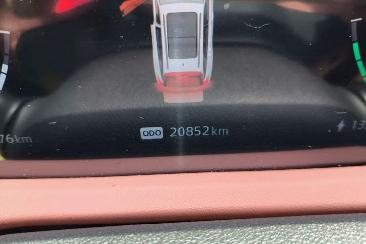 Used CHANGAN CS75 PLUS iDD 2023 ZhiDian iDD Smart Leading Model Odometer Close Up
