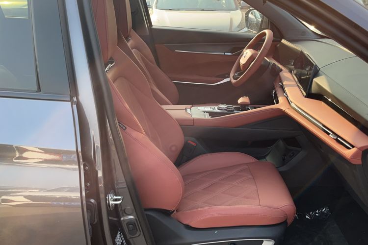 Used CHANGAN CS75 PLUS iDD 2023 ZhiDian iDD Smart Leading Model Right Front Seat