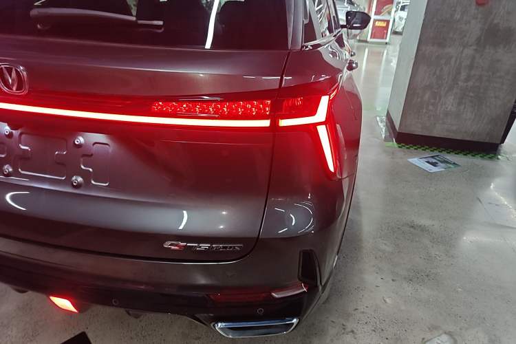 Used CHANGAN CS75 PLUS iDD 2023 ZhiDian iDD Smart Leading Model Right Rear Taillight