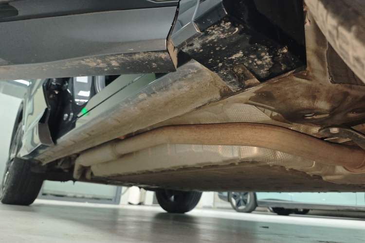 Used CHANGAN CS75 PLUS iDD 2023 ZhiDian iDD Smart Leading Model Right Side Sill