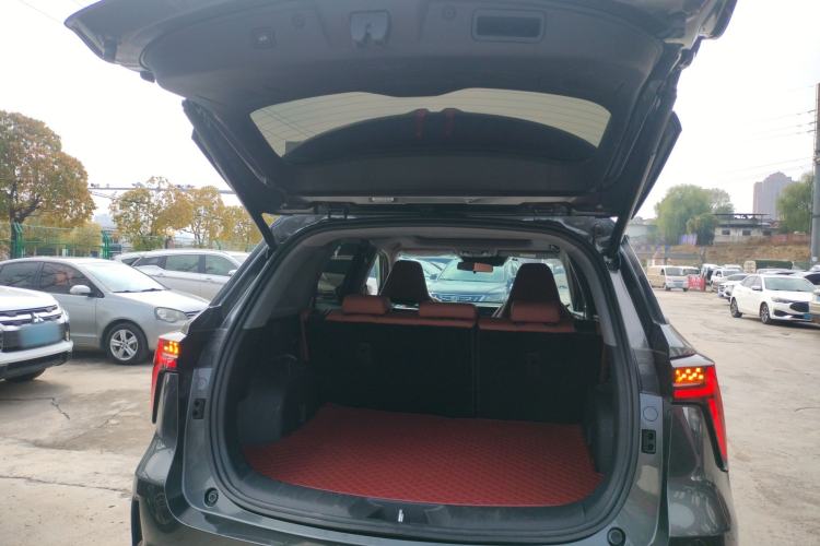 Used CHANGAN CS75 PLUS iDD 2023 ZhiDian iDD Smart Leading Model Trunk