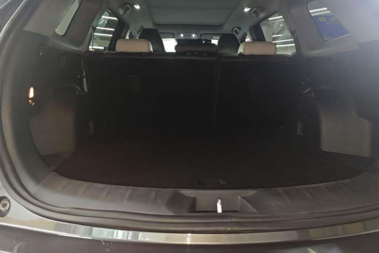 Used CHANGAN CS75 PLUS iDD 2023 ZhiDian iDD Smart Leading Model Trunk