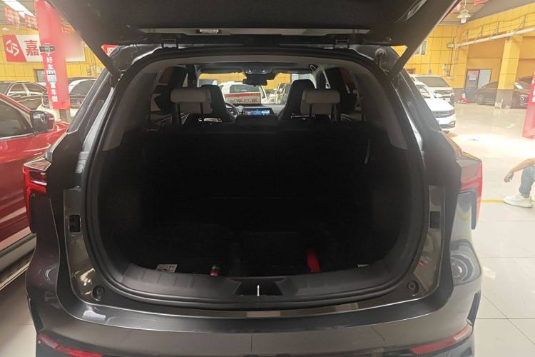 Used CHANGAN CS75 PLUS iDD 2023 ZhiDian iDD Smart Leading Model Trunk