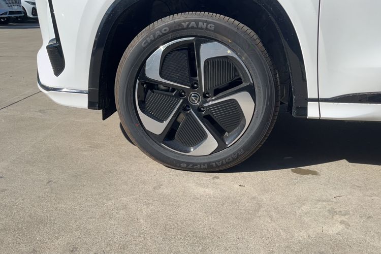 Used CHANGAN CS75 PLUS iDD 2023 ZhiDian iDD Smart Leading Model Exterior 6