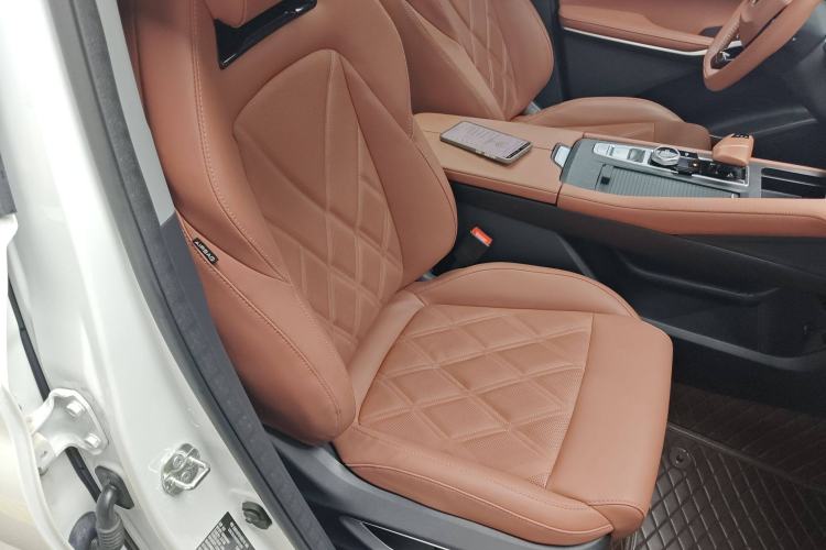 Used CHANGAN CS75 PLUS iDD 2023 ZhiDian iDD Smart Leading Model Right Front Seat