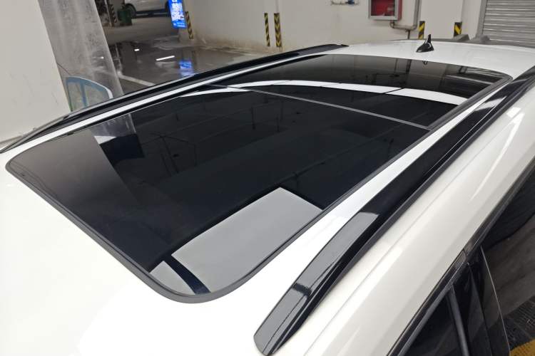 Used CHANGAN CS75 PLUS iDD 2023 ZhiDian iDD Smart Leading Model Roof