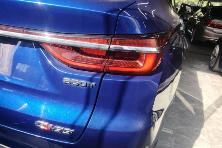 Used CHANGAN CS85 COUPE 2019 2.0T Automatic Luxury Edition China VI Standard Right Rear Taillight