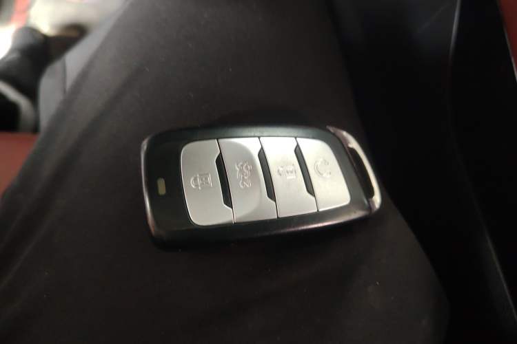 Used CHANGAN CS85 COUPE 2019 2.0T Automatic Luxury Edition China VI Standard Vehicle Key