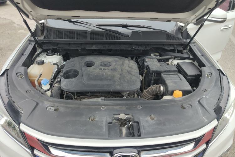 Used CHANGAN CS85 COUPE 2019 1.5T DCT Dynamic Version China VI Standard Engine Bay