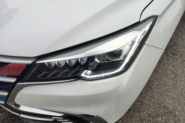 Used CHANGAN CS85 COUPE 2019 1.5T DCT Dynamic Version China VI Standard Left Front Headlight