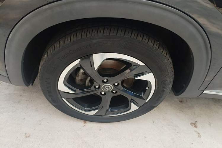 Used CHANGAN CS85 COUPE 2019 2.0T Automatic Luxury Edition China VI Standard Left Front Wheel Hub