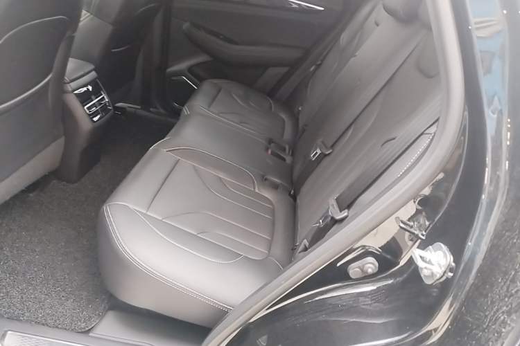 Used CHANGAN CS85 COUPE 2019 2.0T Automatic Luxury Edition China VI Standard Left Rear Seat