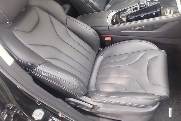 Used CHANGAN CS85 COUPE 2019 2.0T Automatic Luxury Edition China VI Standard Right Front Seat