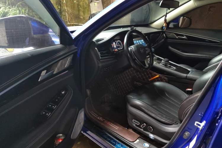 Used CHANGAN CS85 COUPE 2019 2.0T Automatic Smart Version China VI Standard Driver Seat