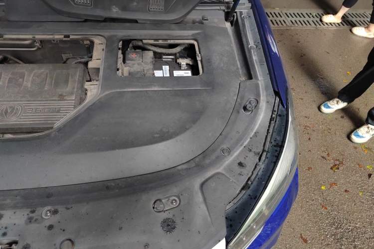 Used CHANGAN CS85 COUPE 2019 2.0T Automatic Smart Version China VI Standard Engine Bay Left