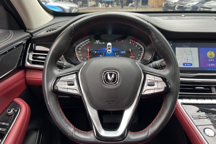 Used CHANGAN CS85 COUPE 2019 2.0T Automatic Luxury Edition China VI Standard Interior 2