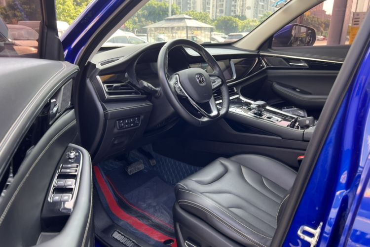 Used CHANGAN CS85 COUPE 2019 1.5T DCT Luxury Version China VI Standard Interior 2