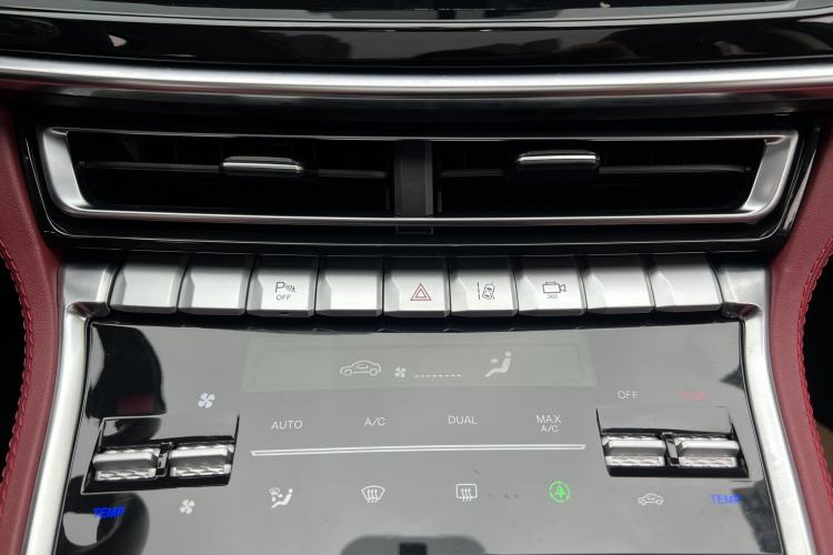 Used CHANGAN CS85 COUPE 2019 2.0T Automatic Luxury Edition China VI Standard Interior 4