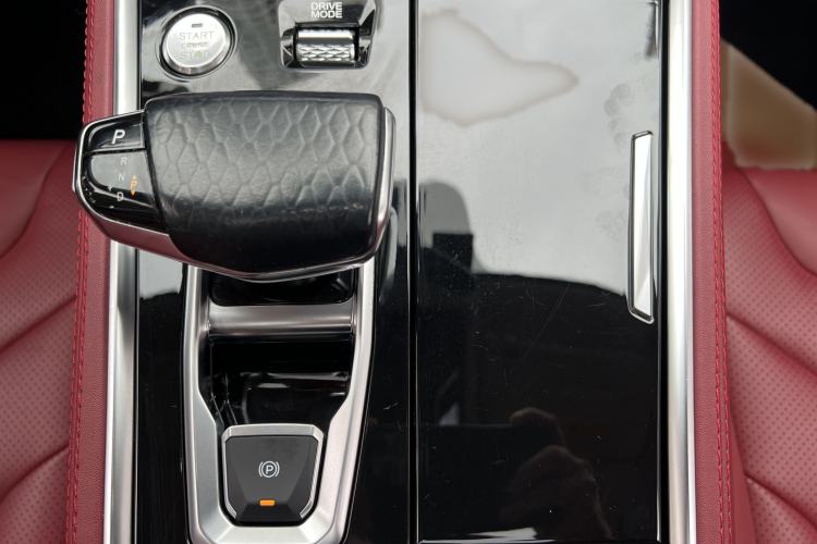 Used CHANGAN CS85 COUPE 2019 2.0T Automatic Luxury Edition China VI Standard Interior 5
